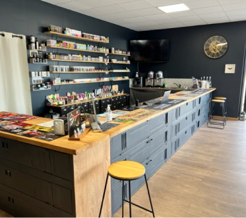 espace bar dans la boutique à Saint-Ouen 41